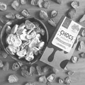 NATU Chocs Jahody v 33% bílé čokoládě 100 g